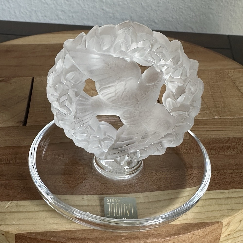 VTG Lalique Pax Dove in Wreath Ring Tray 3.5 Inch Frosted Crystal Signed Label